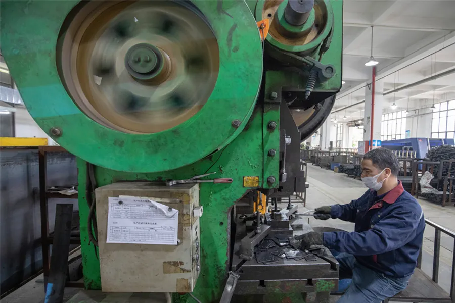 1.75HP DC Home Gym Exercise Equipment Manual Treadmill with Massage and Auto Incline