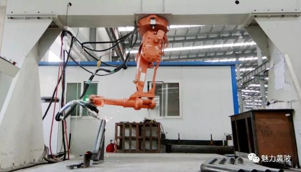 Best Gym Commercial Treadmill Fitness Equipment Running Machine 681 Touch Screen WiFi