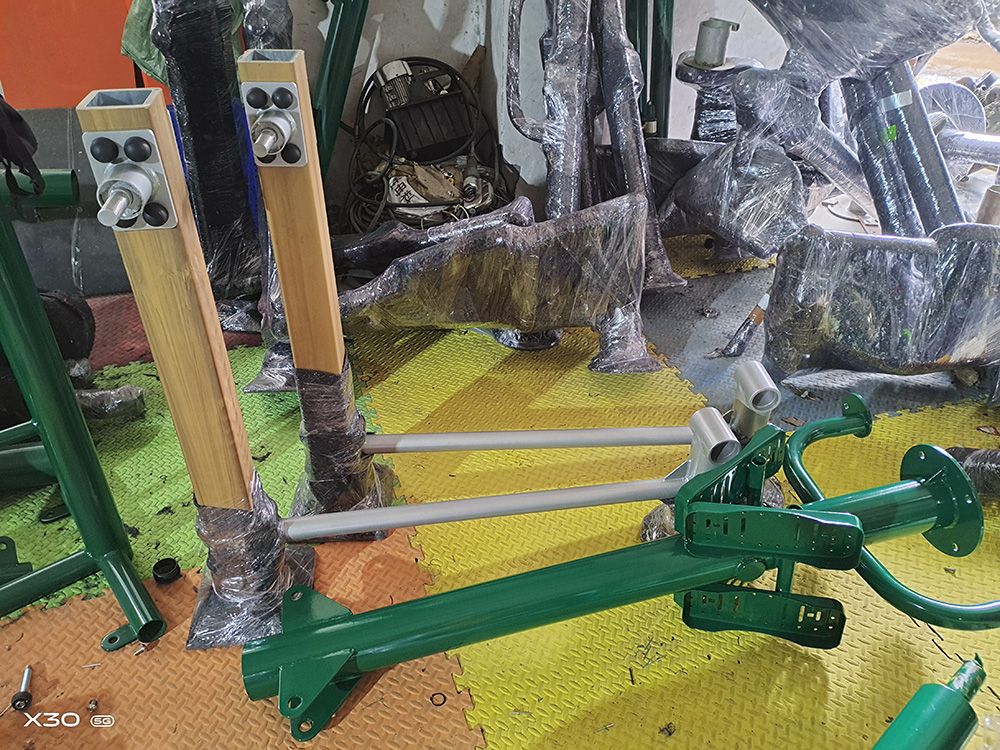 Outdoot Three Person Waist Twister Fitness Equipment