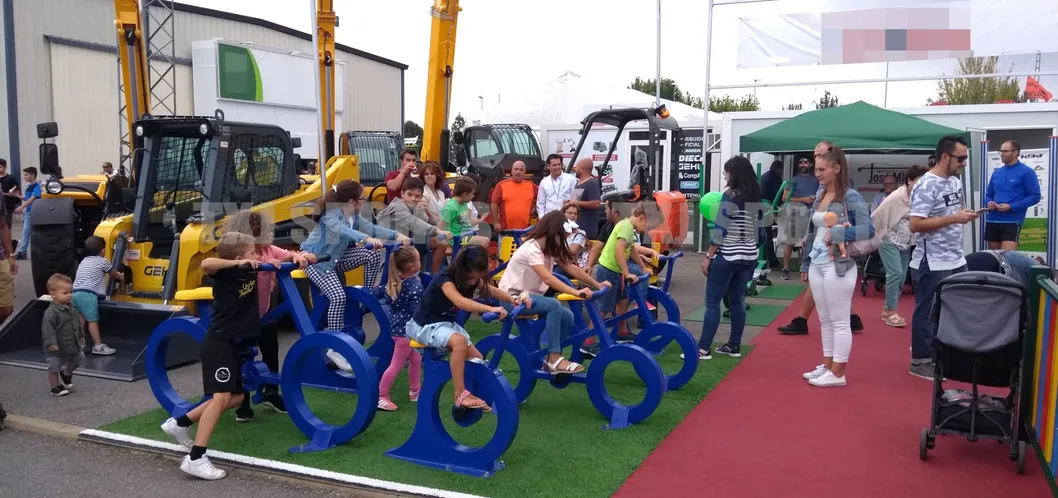 TUV Ce Certified Commercial Outdoor Kids Fitness Playground Gym Equipment